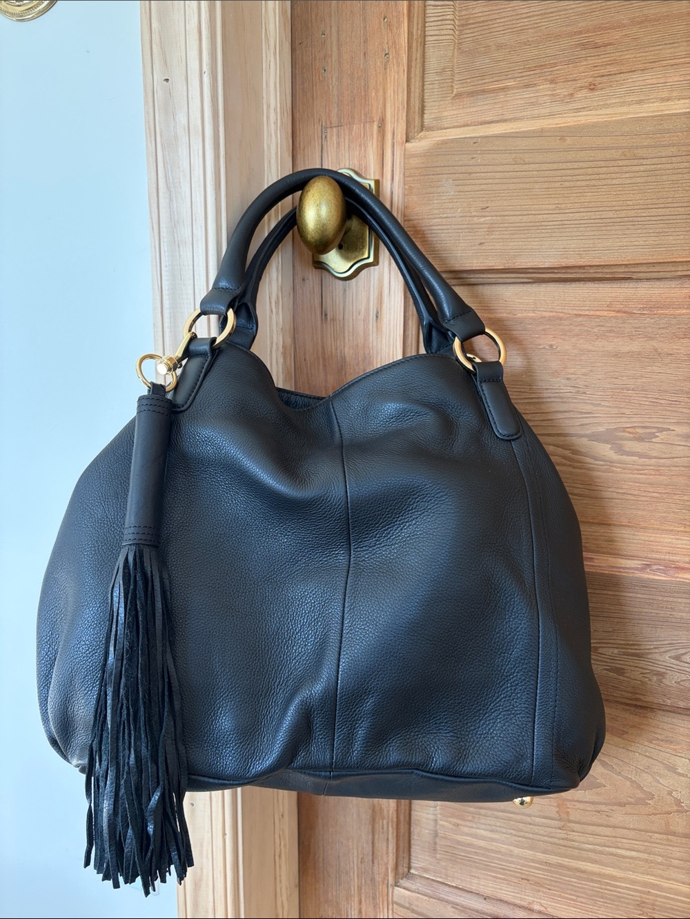 G.I.L.I. 🍂 Black Leather Hobo Bag with Crossbody Strap